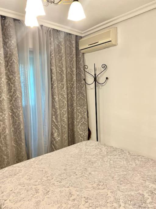 Shared Apartment! Piso Compartido! Общая Квартира! Sevilla Exterior foto